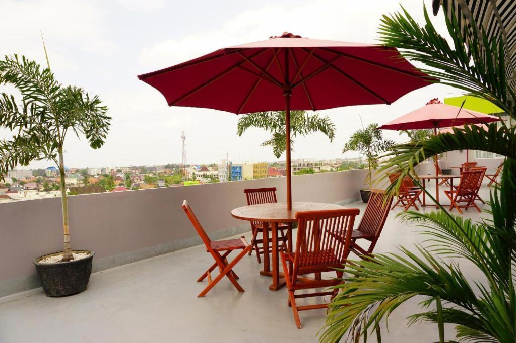 Airish Hotel Palembang Ngoại thất bức ảnh