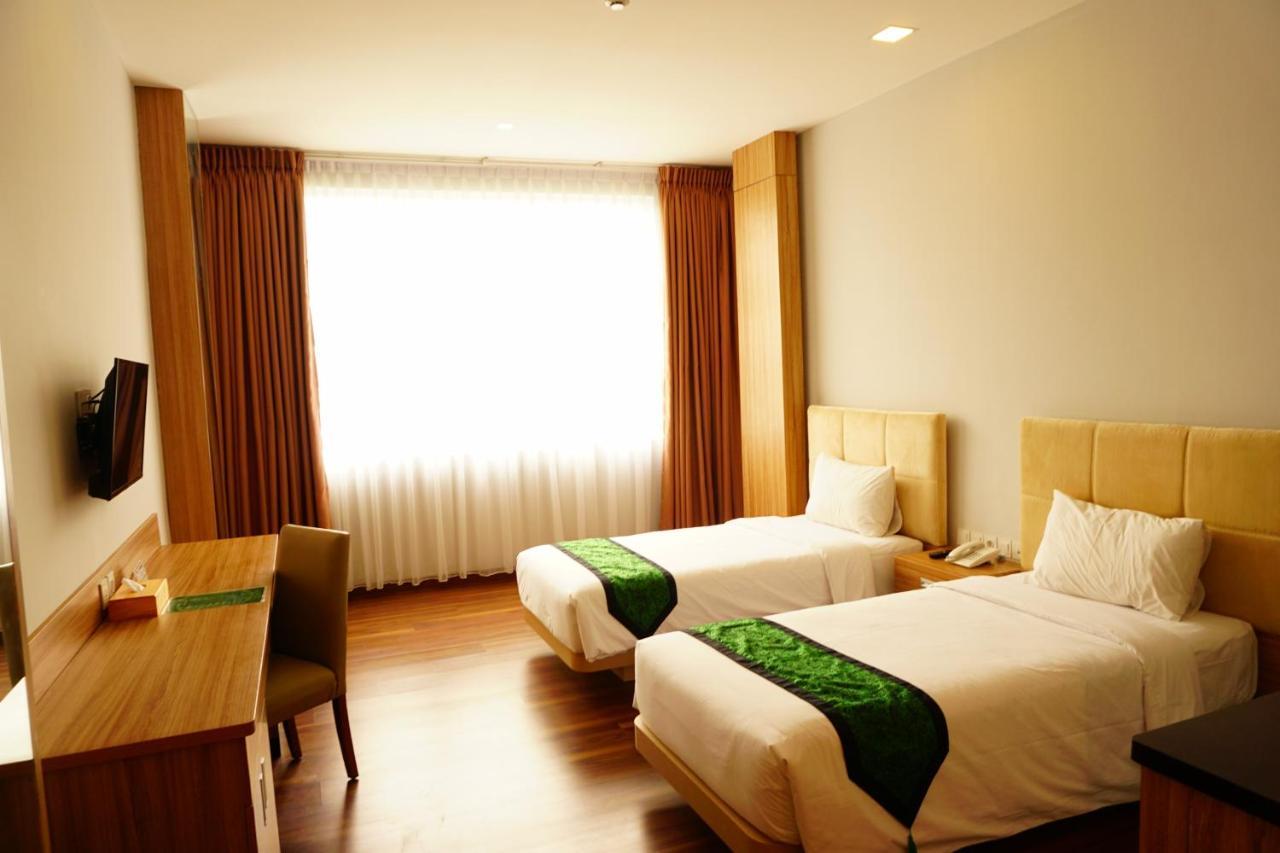 Airish Hotel Palembang Ngoại thất bức ảnh