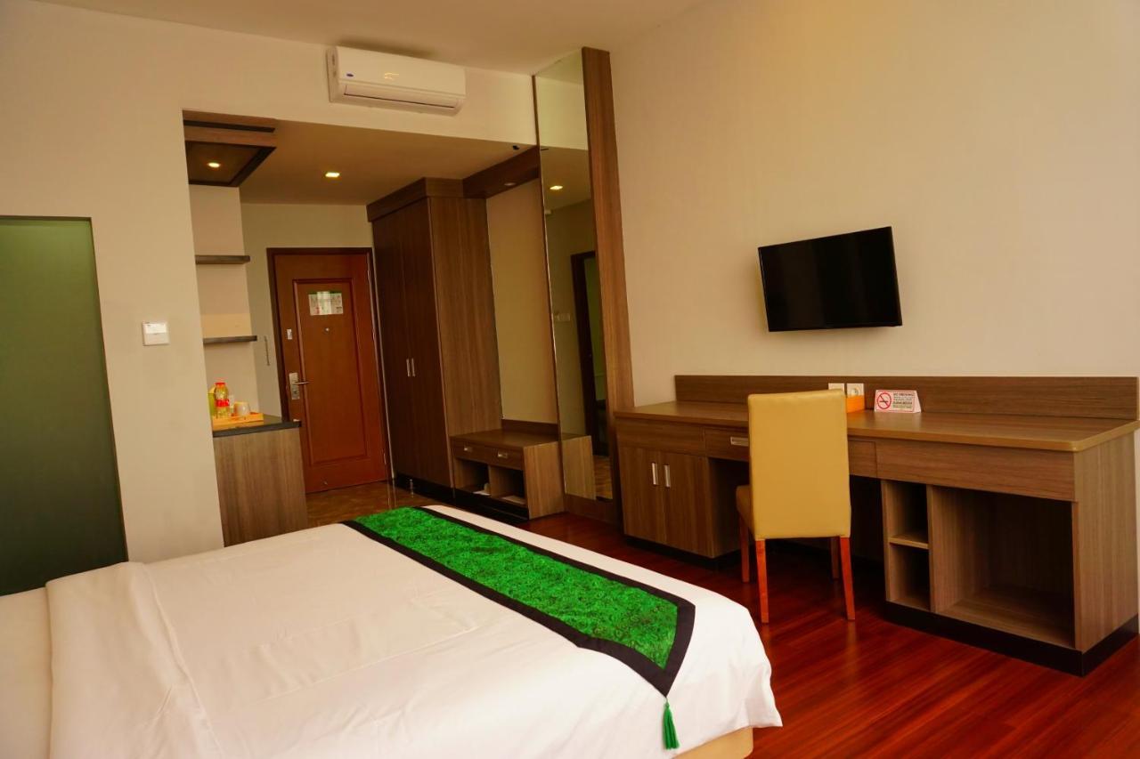 Airish Hotel Palembang Ngoại thất bức ảnh