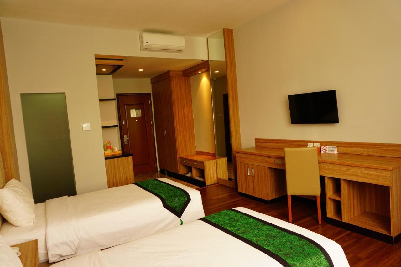 Airish Hotel Palembang Ngoại thất bức ảnh